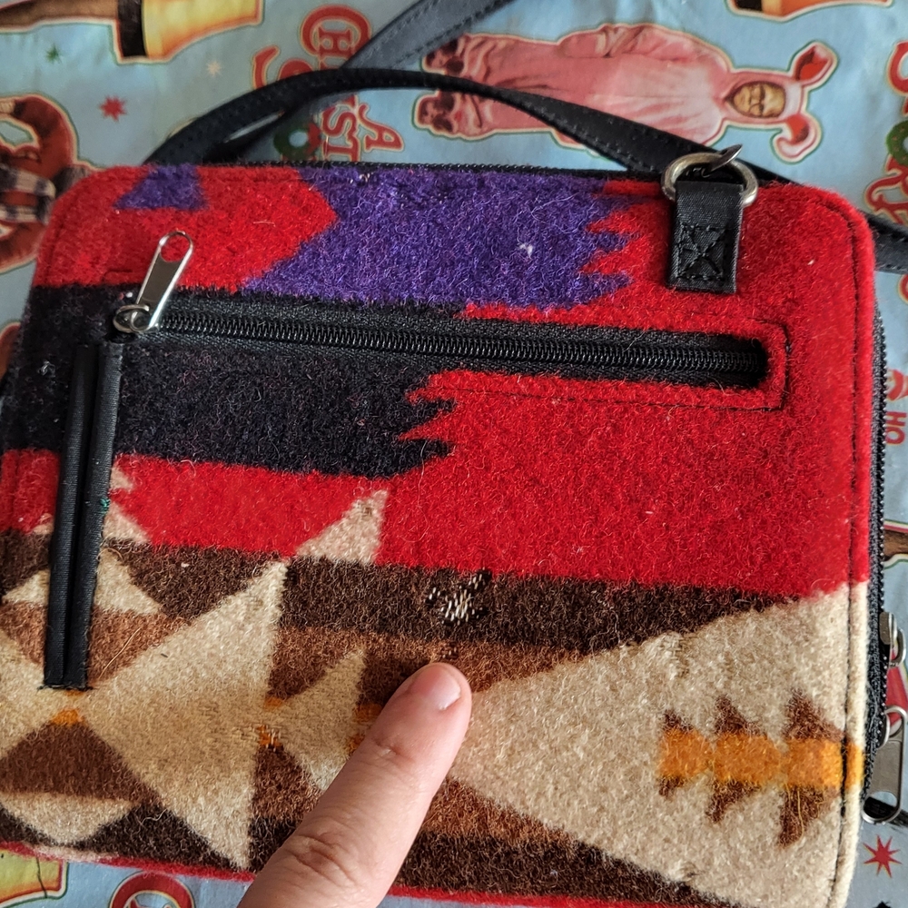 Pendleton Red and Blue Wool Crossbody Bag - Picture 3 of 7